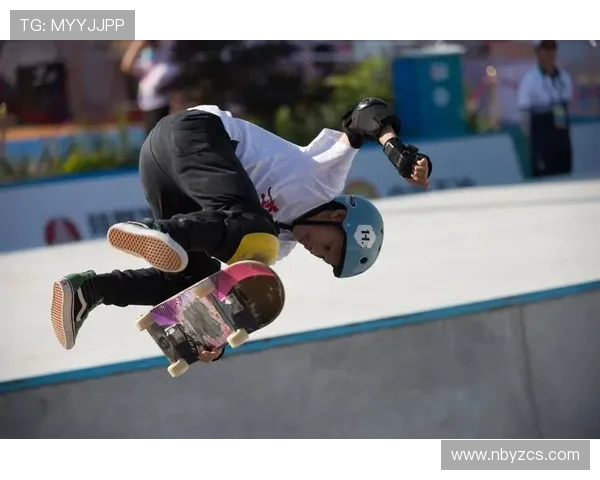 西安飞盘队在滑板精英赛中以99分稳居积分榜首位 西安飞盘队在滑板精英赛中以99分稳居积分榜首位