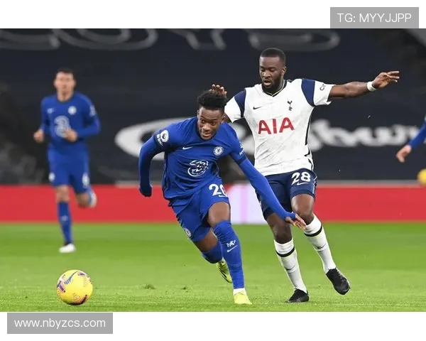 哈德斯菲与谢周三激战在即谁能在英冠赛场上笑到最后