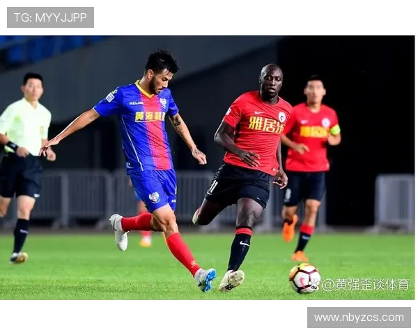 恒大与瓦伦西亚激战正酣中超球队迎战西甲劲旅的精彩对决