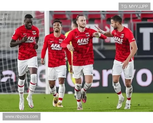 瓦尔韦与马斯特里对决分析：战术球员表现及未来展望